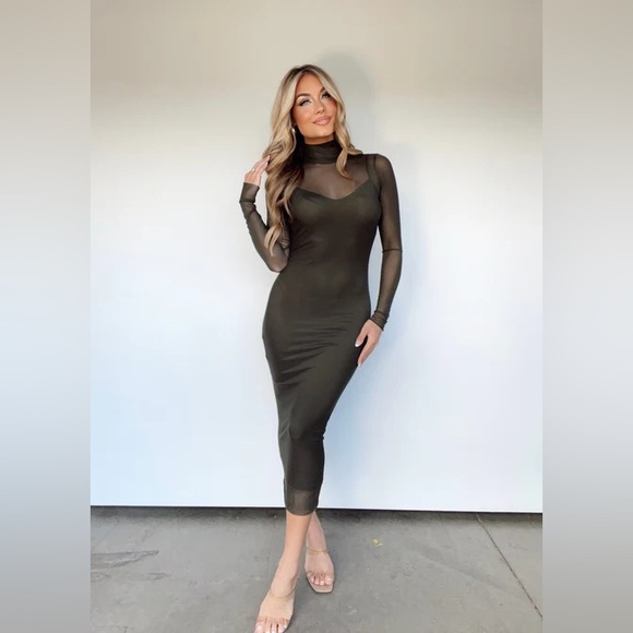 Be My Guest Dress - Picture 1 of 7